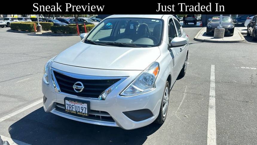 2016 nissan versa