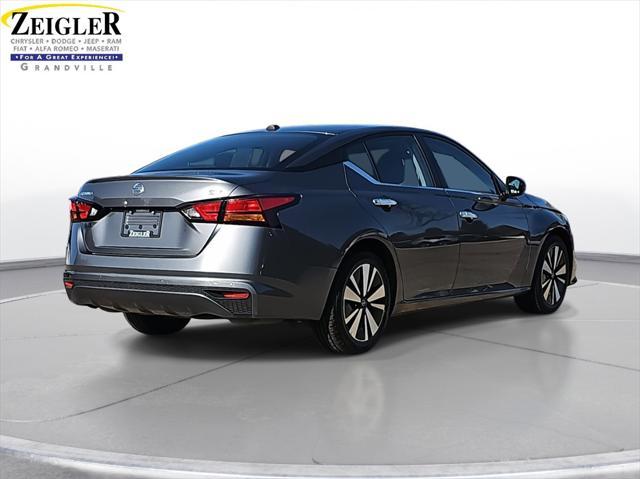 2022 nissan altima 2.5 sv