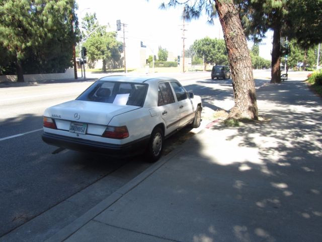 mercedes benz 260e 1988 4 door