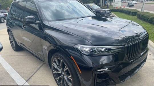 2022 BMW X7