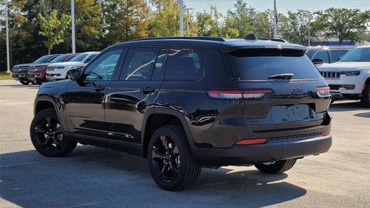 new 2025 jeep grand cherokee l altitude x 4wd