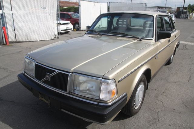 1986 volvo 240dl automatic 4 cylinder no reserve
