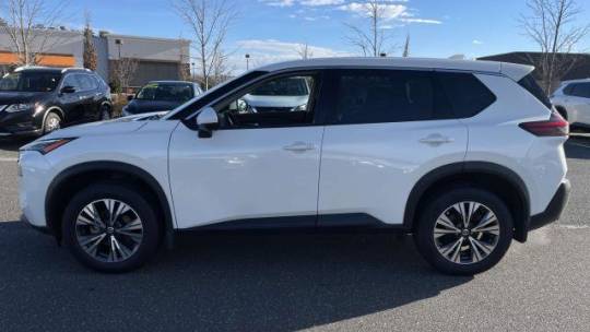 2021 nissan rogue sv