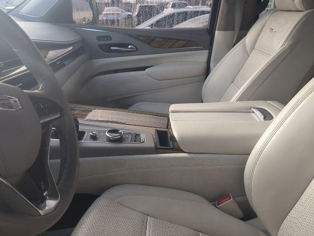 2022 cadillac escalade sport platinum
