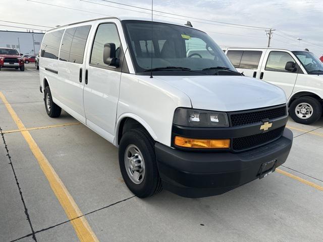 2022 chevrolet express 3500 rwd 3500 extended wheelbase ls