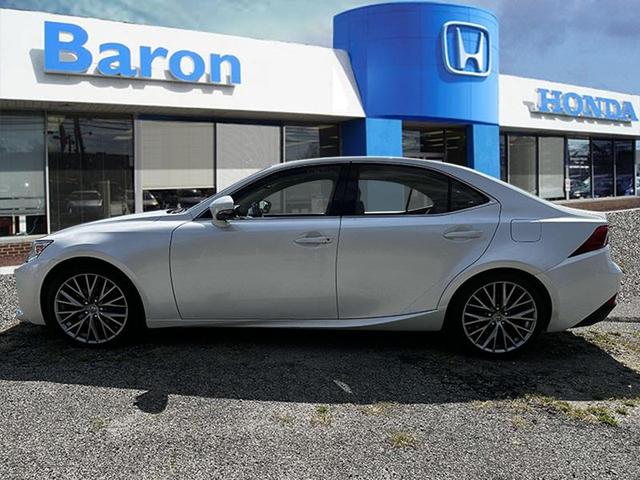 2016 lexus is 300 base