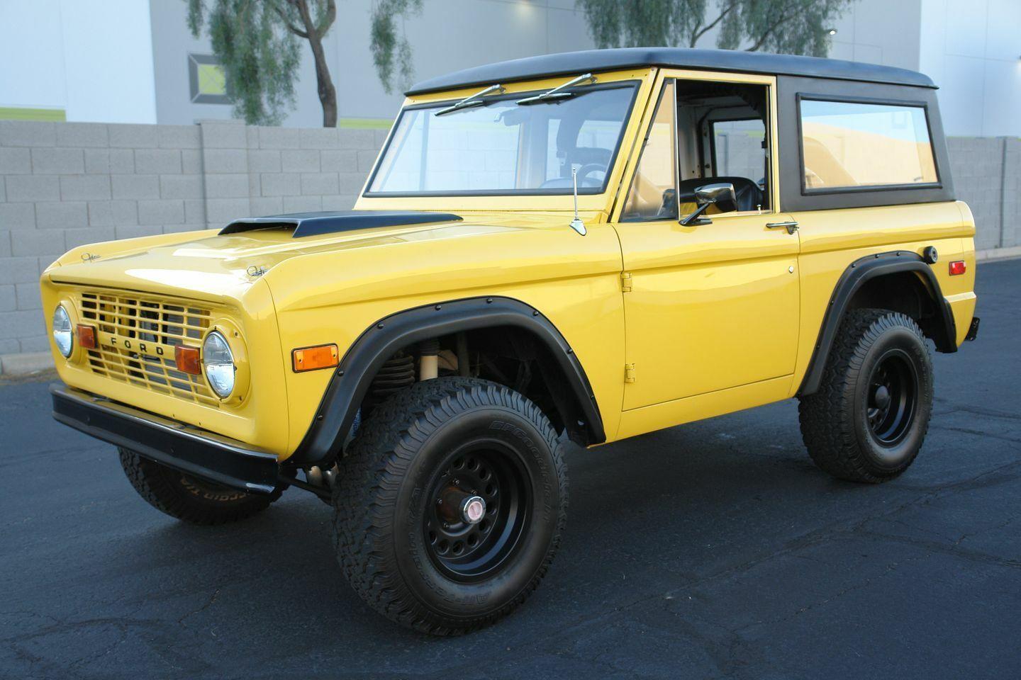 1971 ford bronco 4x4 yellow with 77175 miles