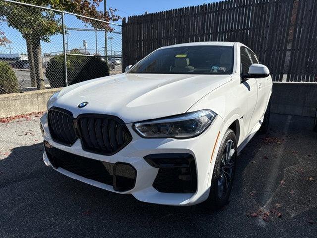 2022 bmw x6 m50i