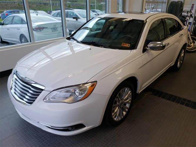 2011 chrysler 200 limited limited 4dr sedan for sale in bridgeport, west virginia