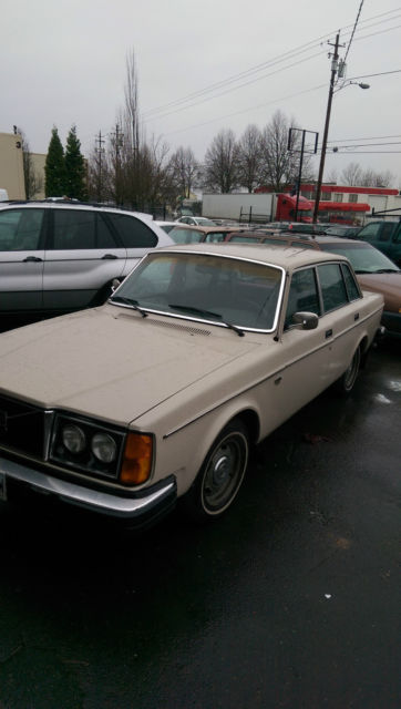 1979 volvo 240 dl 4-door rare find