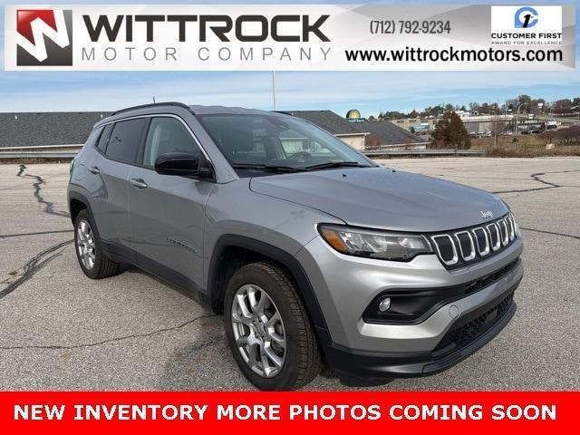 2022 jeep compass latitude lux