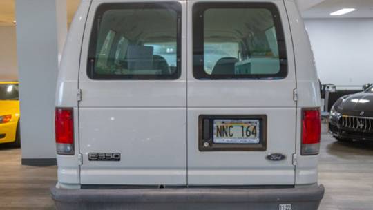 2004 Ford Econoline wagon