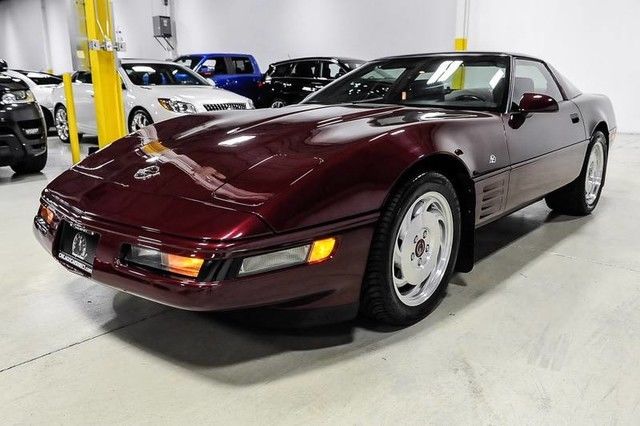1993 chevrolet corvette 40th anniversary lt1 6spd. will not disappoint !!!