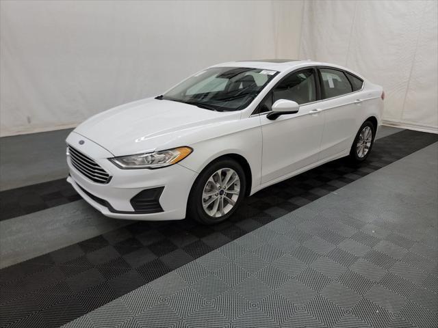 2020 ford fusion se