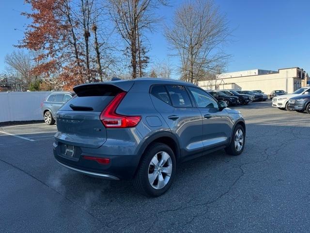 2021 volvo xc40 t5 momentum