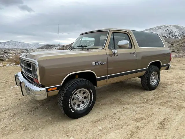 1989 dodge ramcharger suv brown 4wd automatic le 150