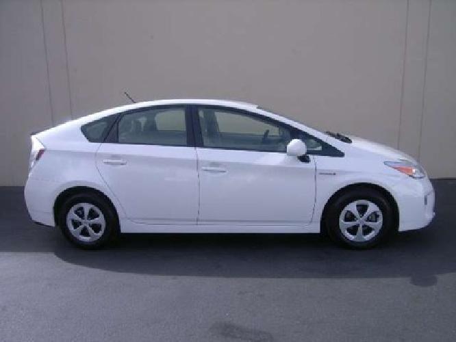 2014 toyota prius two bluetooth..one owner..certified in san rafael, ca