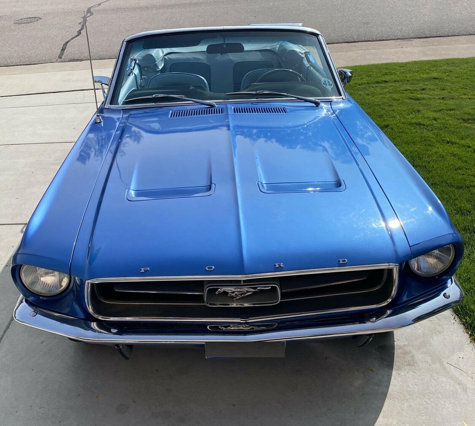 1967 ford mustang convertible beautiful blue color