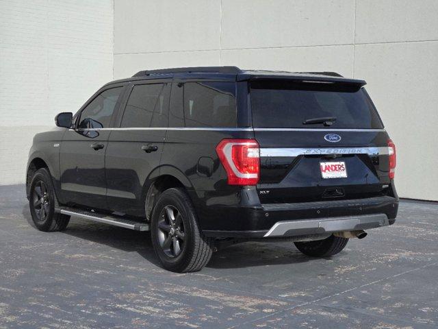 2018 ford expedition xlt
