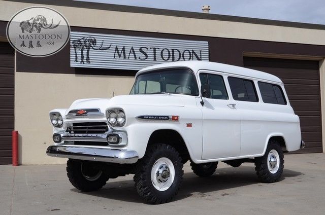 1959 4 wheel drive white napco suburban 4wd rare