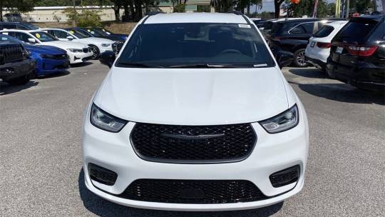 2024 Chrysler Pacifica