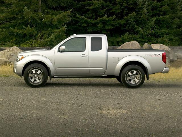 2017 nissan frontier sv