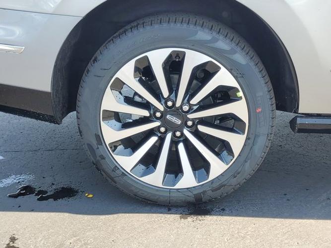 new 2024 lincoln navigator reserve