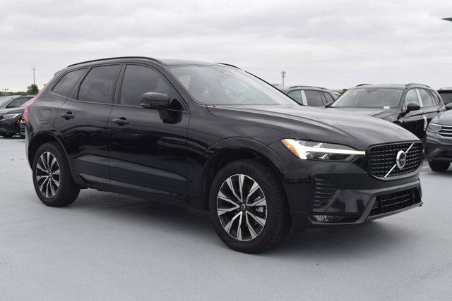2024 volvo xc60 b5 core dark theme