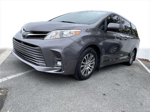 2020 toyota sienna xle