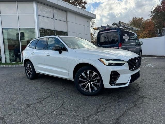 2024 volvo xc60 b5 plus dark
