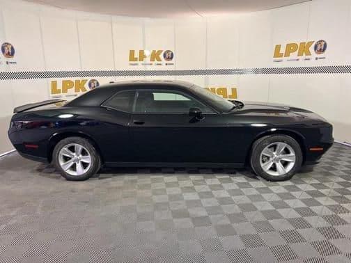 2023 dodge challenger sxt in defiance, ohio
