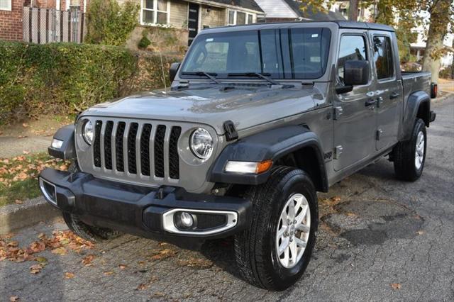 2023 jeep gladiator sport