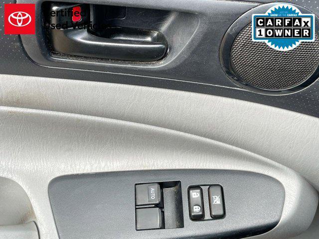 2015 toyota tacoma base