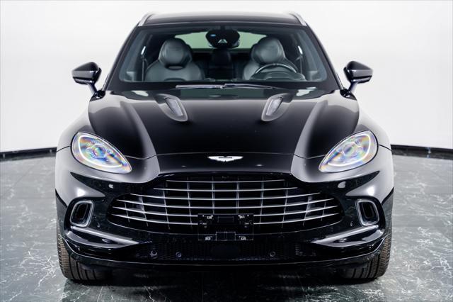 2021 aston martin dbx base