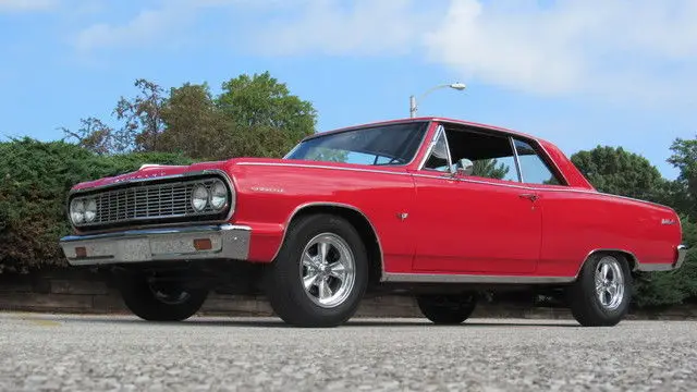 1964 real chevelle ss. 355 v8 with 400 horses - 4 gear really fast & really nice