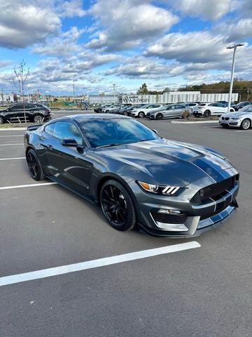 2017 ford shelby gt350 base