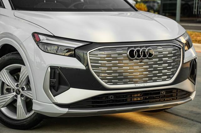2024 audi q4 e-tron premium