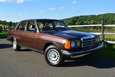 1984 mercedes benz 300d with only 11k documented one owner miles!!!