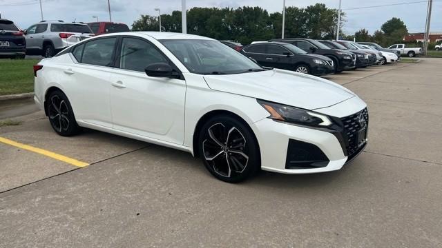 2023 nissan altima 2.5 sr
