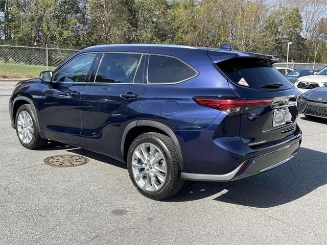 2021 toyota highlander limited