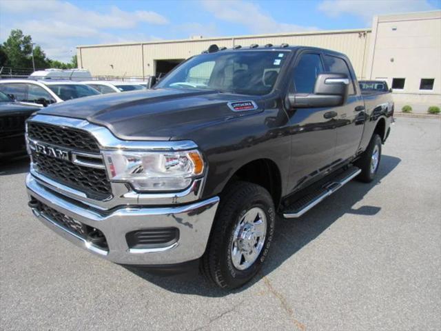 2024 ram 2500 tradesman crew cab 4x4 64' box