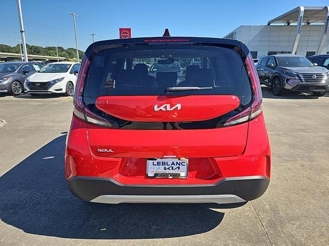 2024 kia soul lx