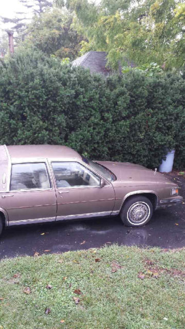 1986 cadillac deville touring sedan 4-door 4.1l