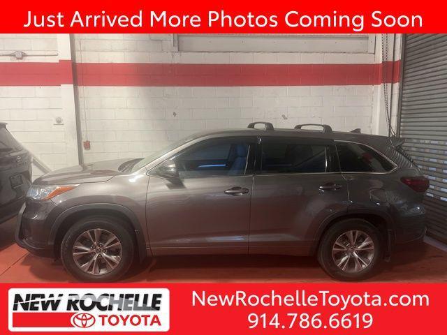 2016 toyota highlander le plus