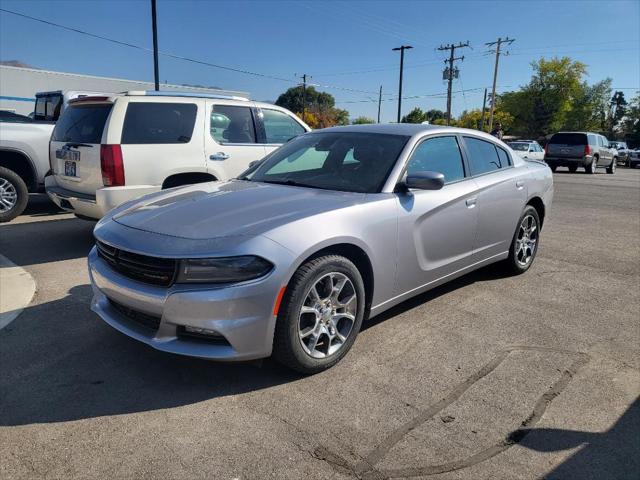 2015 dodge charger sxt