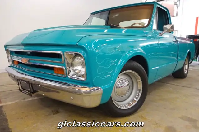 1967 chevrolet c-10 fleetside pick up 454ci big block 4-speed wow!