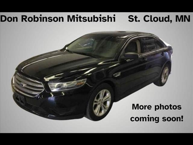 2016 ford taurus se