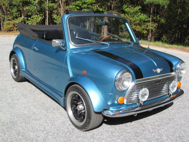 beautiful daily driver, low miles, new paint, new top, new stereo! watch video