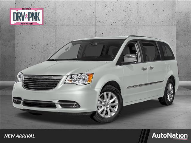 2016 chrysler town & country limited