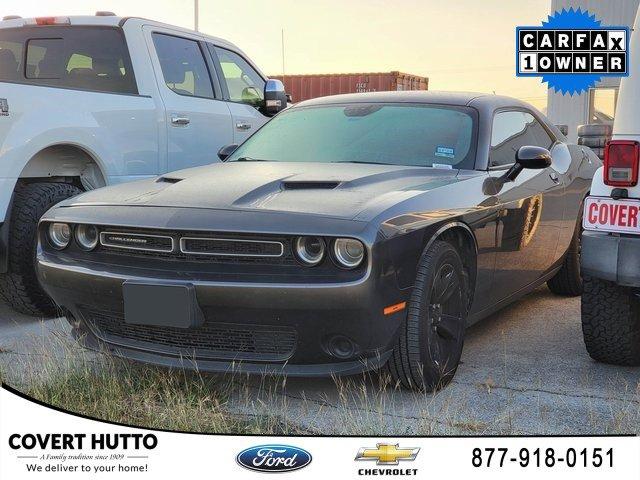 2015 dodge challenger sxt